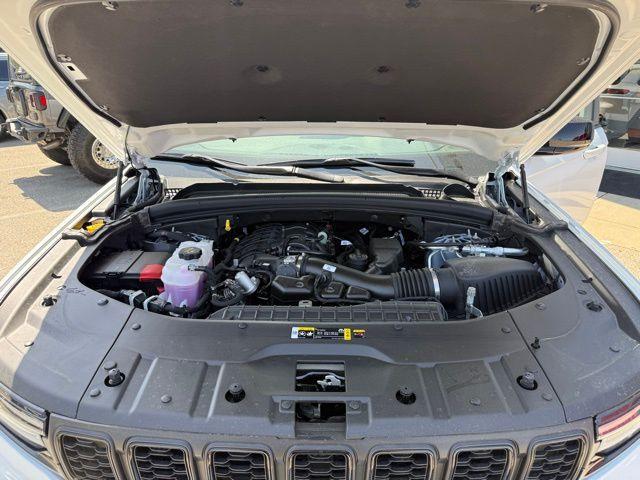 new 2025 Jeep Grand Cherokee L car, priced at $45,572