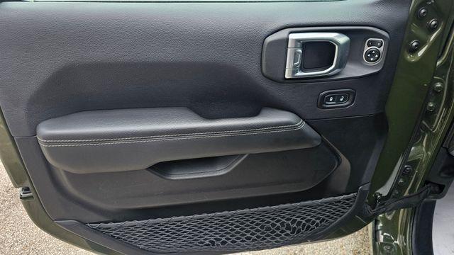 used 2023 Jeep Gladiator car, priced at $30,677