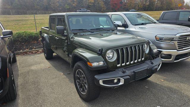 used 2023 Jeep Gladiator car, priced at $30,897