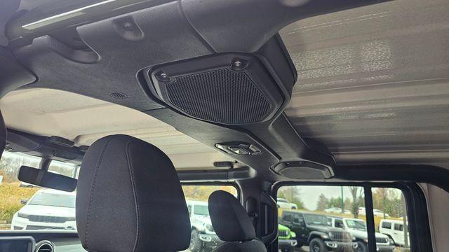 used 2023 Jeep Gladiator car, priced at $30,677