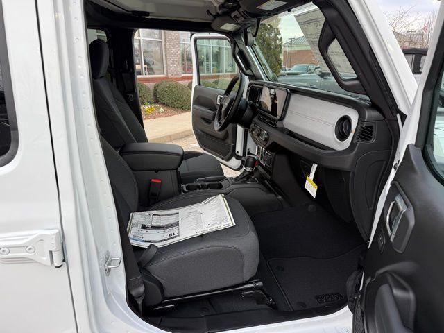 new 2025 Jeep Gladiator car, priced at $39,987
