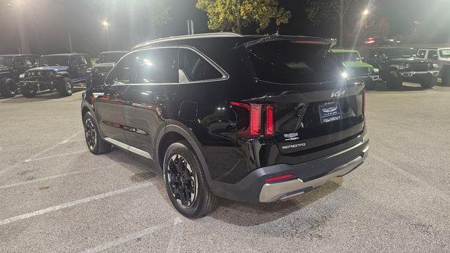 used 2024 Kia Sorento car, priced at $31,167