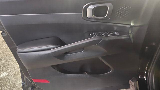 used 2024 Kia Sorento car, priced at $31,167