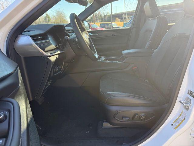 new 2025 Jeep Grand Cherokee car, priced at $37,981
