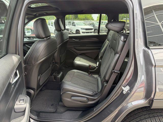 new 2025 Jeep Grand Cherokee L car, priced at $47,462