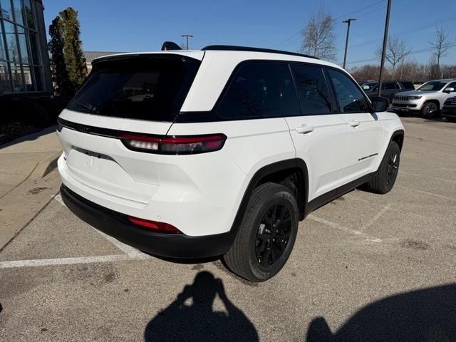 new 2025 Jeep Grand Cherokee car, priced at $43,435