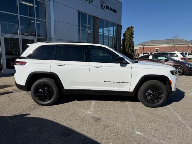 new 2025 Jeep Grand Cherokee car, priced at $43,435