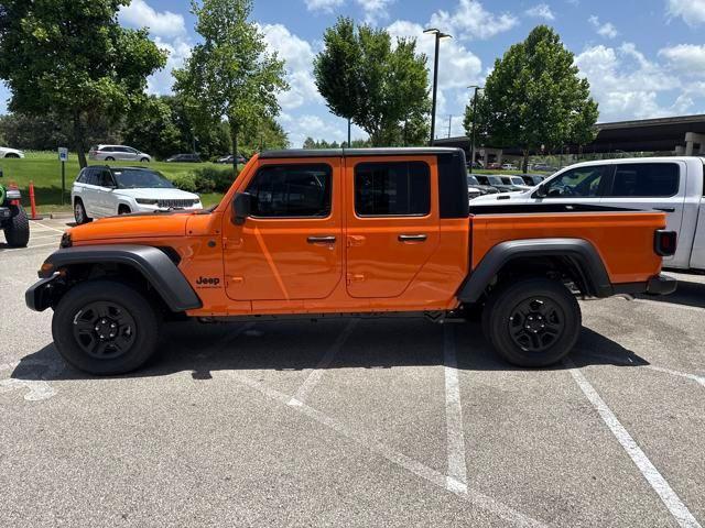 new 2025 Jeep Gladiator car, priced at $44,650