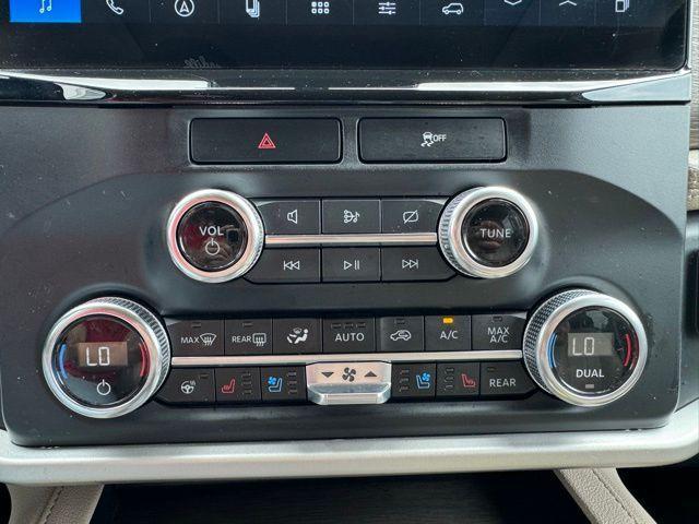 used 2023 Ford Expedition car, priced at $43,987