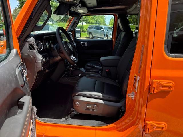 new 2025 Jeep Wrangler car, priced at $59,375