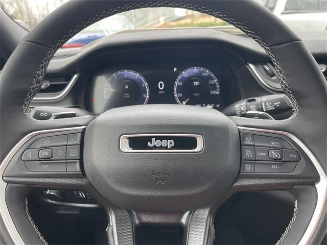 new 2024 Jeep Grand Cherokee L car, priced at $42,598