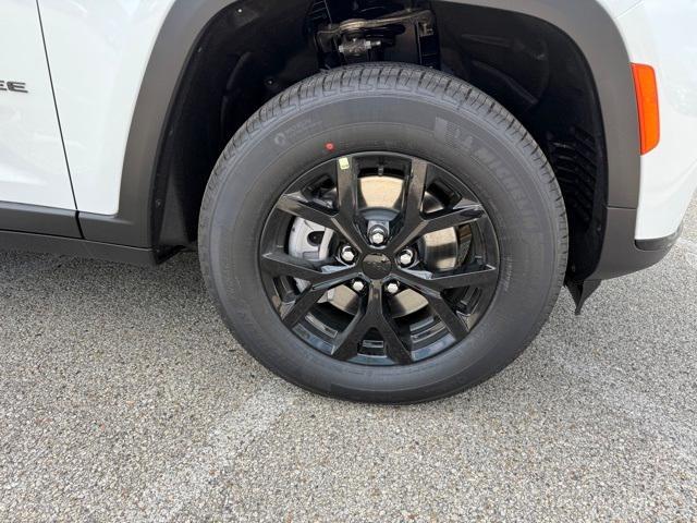 new 2025 Jeep Grand Cherokee L car, priced at $44,750