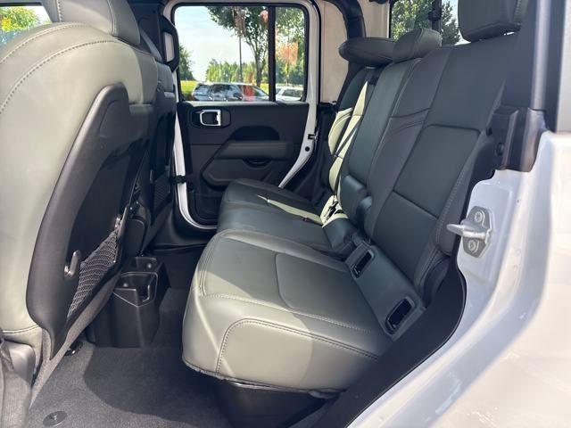 new 2025 Jeep Gladiator car, priced at $59,468