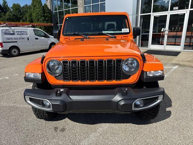 new 2025 Jeep Gladiator car, priced at $47,900