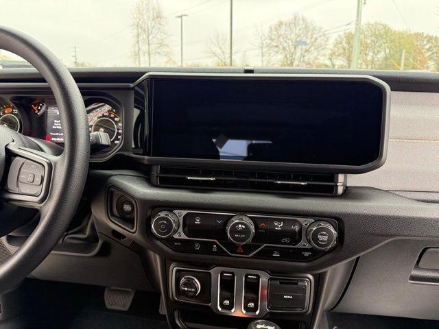 new 2026 Jeep Wrangler car, priced at $37,892