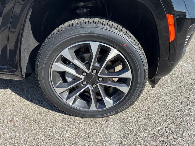 new 2025 Jeep Grand Cherokee car, priced at $66,975