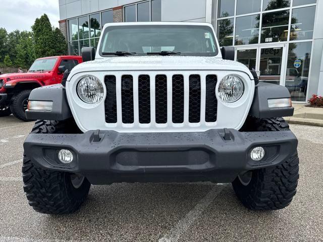used 2022 Jeep Gladiator car, priced at $41,887