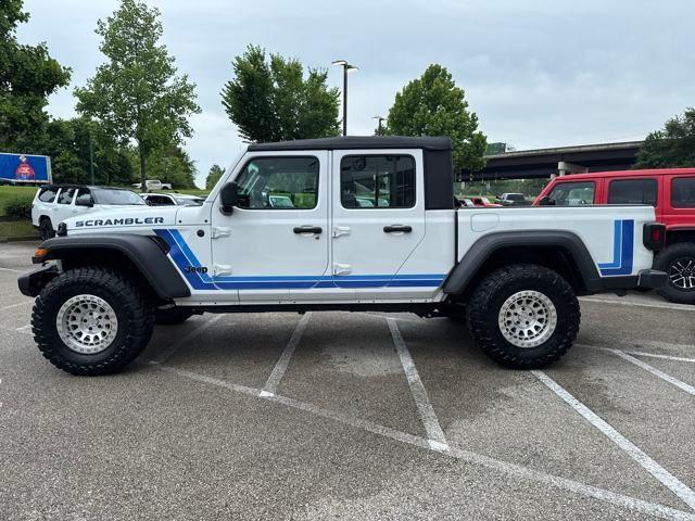 used 2022 Jeep Gladiator car, priced at $41,887