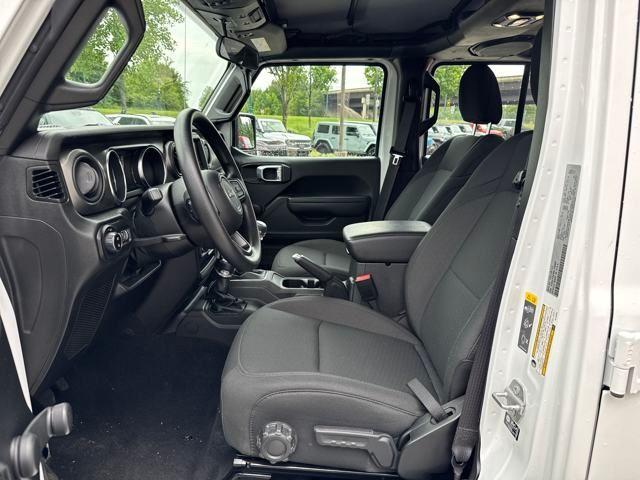 used 2022 Jeep Gladiator car, priced at $41,887