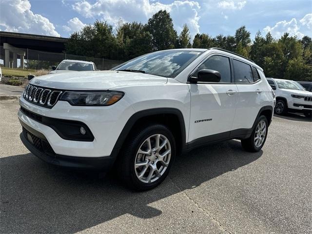 new 2024 Jeep Compass car, priced at $30,987