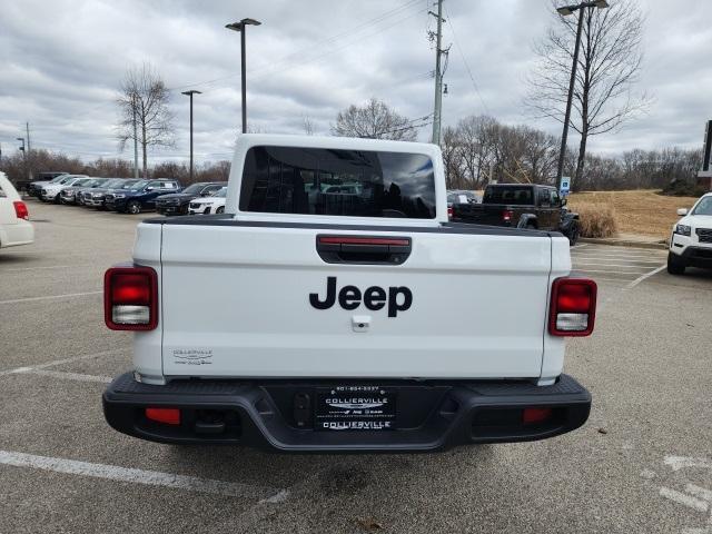 new 2025 Jeep Gladiator car, priced at $41,290