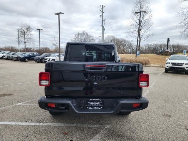 new 2025 Jeep Gladiator car, priced at $41,885