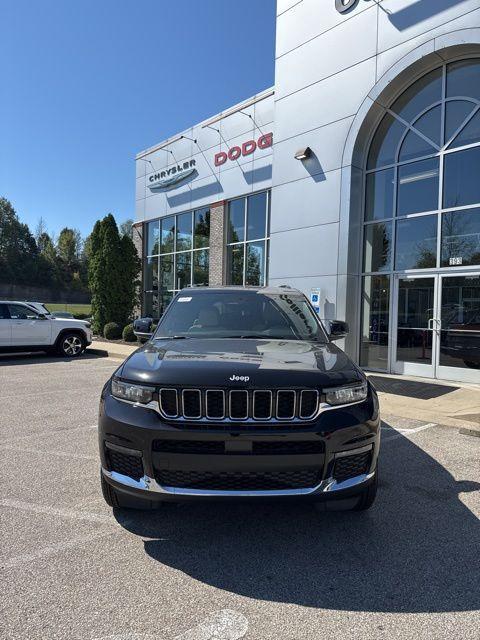new 2025 Jeep Grand Cherokee L car, priced at $42,681