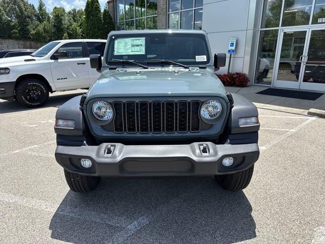 new 2025 Jeep Wrangler car, priced at $46,481