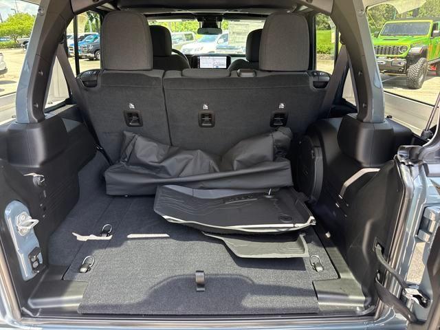 new 2025 Jeep Wrangler car, priced at $46,481