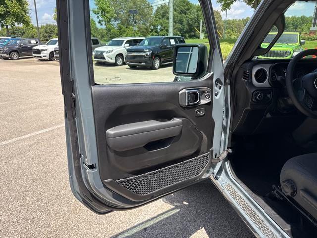 new 2025 Jeep Wrangler car, priced at $46,481