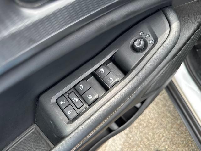 used 2023 Jeep Grand Cherokee car, priced at $27,316