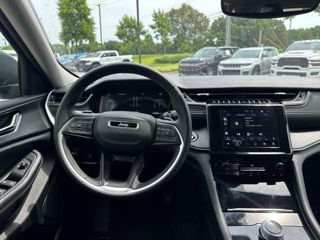 used 2023 Jeep Grand Cherokee car, priced at $27,316