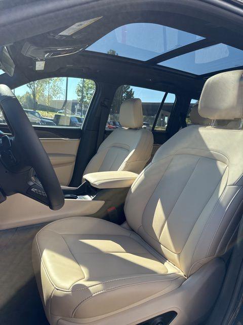 new 2025 Jeep Grand Cherokee car, priced at $47,010