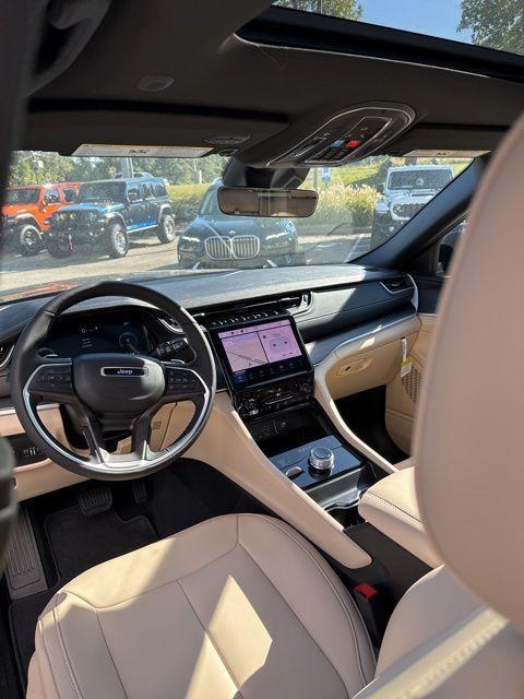 new 2025 Jeep Grand Cherokee car, priced at $47,010
