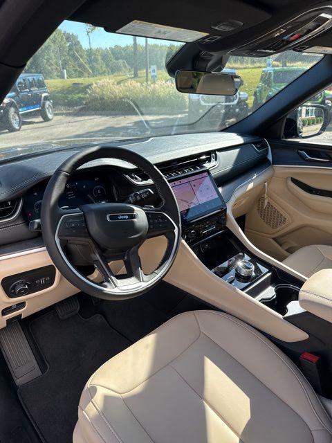 new 2025 Jeep Grand Cherokee car, priced at $47,010
