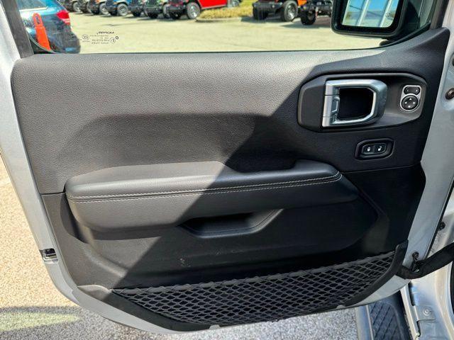 used 2023 Jeep Gladiator car, priced at $30,987
