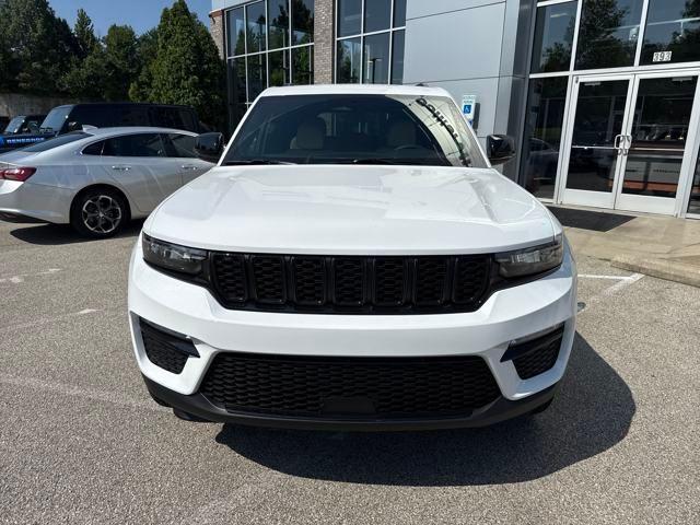 new 2025 Jeep Grand Cherokee car, priced at $43,792