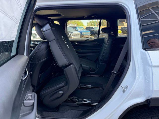 new 2025 Jeep Grand Cherokee L car, priced at $42,927