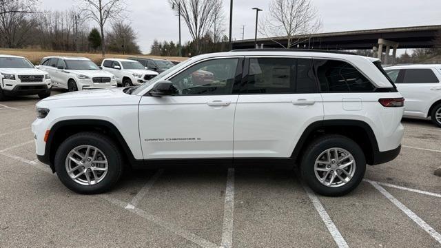 new 2025 Jeep Grand Cherokee car, priced at $37,080