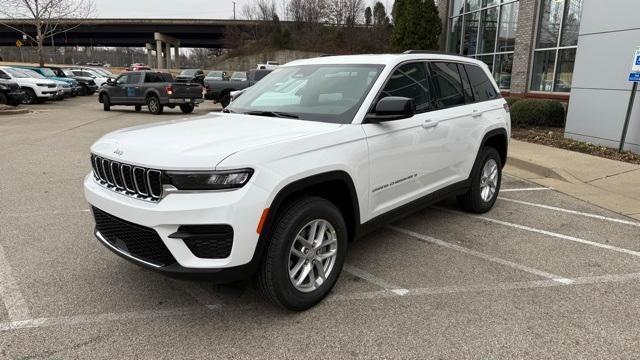 new 2025 Jeep Grand Cherokee car, priced at $37,080