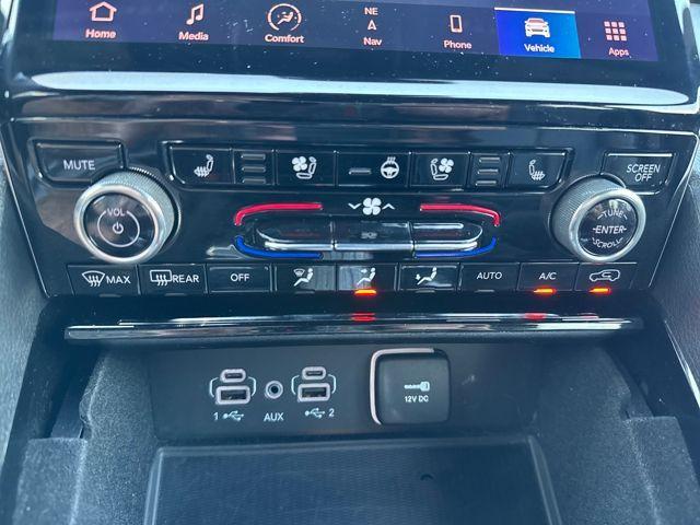 used 2022 Jeep Grand Cherokee car, priced at $35,756