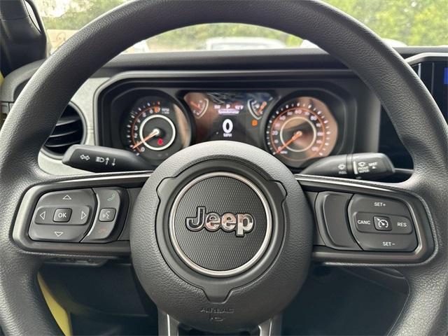 new 2024 Jeep Gladiator car, priced at $37,979