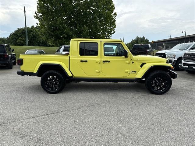 new 2024 Jeep Gladiator car, priced at $37,979