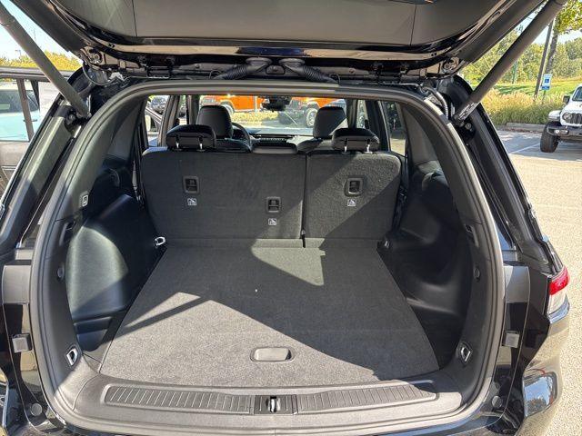 new 2025 Jeep Grand Cherokee car, priced at $42,772