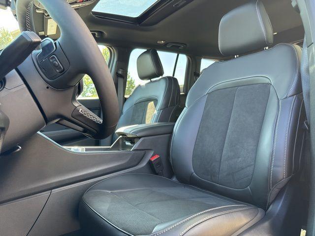 new 2025 Jeep Grand Cherokee car, priced at $42,772