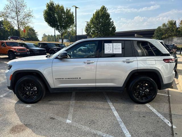 used 2024 Jeep Grand Cherokee car, priced at $33,987