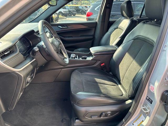 used 2024 Jeep Grand Cherokee car, priced at $33,987