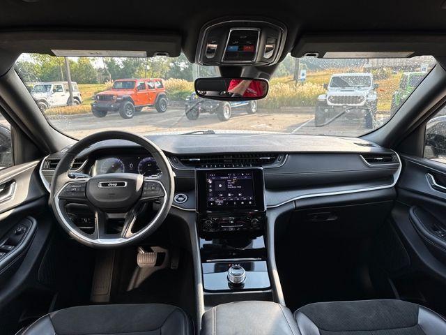used 2024 Jeep Grand Cherokee car, priced at $33,987