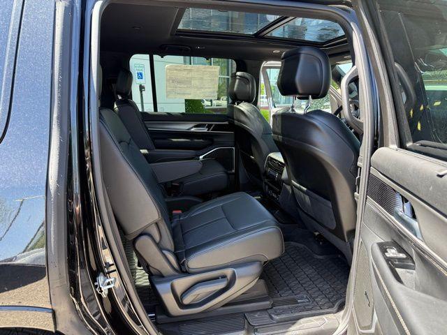 new 2025 Jeep Wagoneer car, priced at $75,987