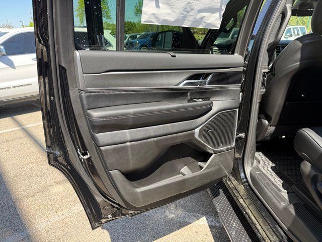 new 2025 Jeep Wagoneer car, priced at $75,987